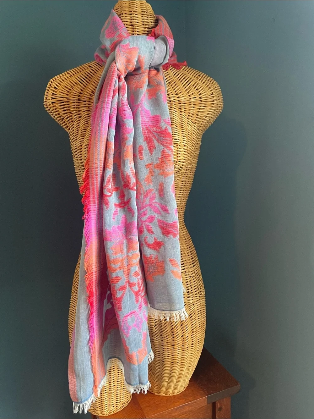 J Jill Very Pretty Ombré Leaves Scarf Jacquard Pink Orange Grey Fringe